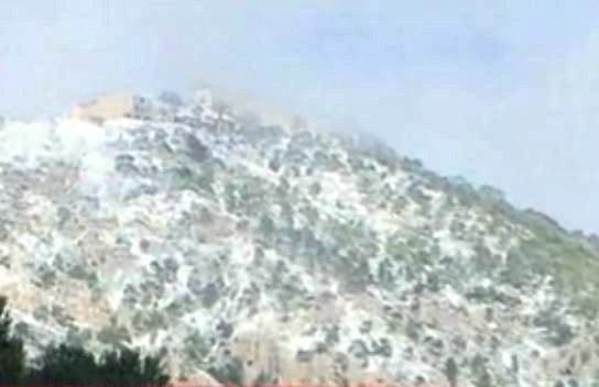 Χιόνια στην Πάρνηθα και χαμηλές θερμοκρασίες σε όλη τη χώρα