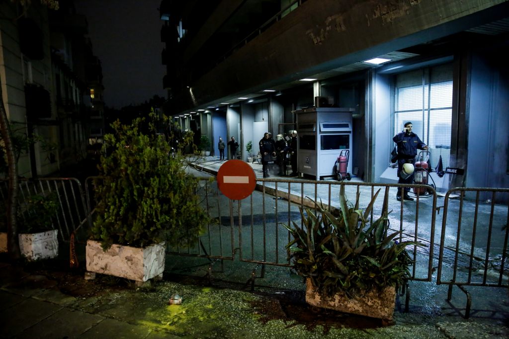 Αμήχανη η κυβέρνηση απέναντι στην έξαρση βίας – Κάντε κάτι με τους μπαχαλάκηδες λένε αστυνομικοί