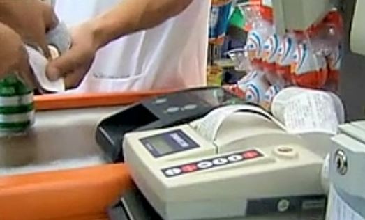 Δυσκολίες και κενά στην πρόταση για έκπτωση με τη χρήση κάρτας