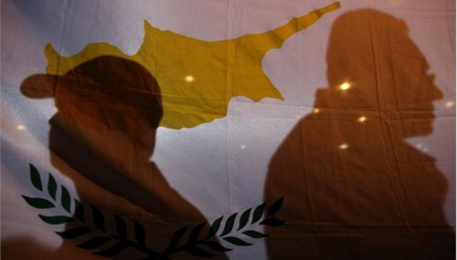 Τη λίστα για μεταφορά δισεκατομμυρίων πριν το «κούρεμα» ερευνά η Κυπριακή Βουλή