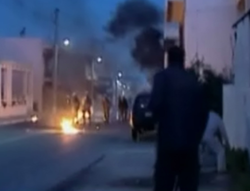 Επεισόδια σημειώθηκαν έξω από το αστυνομικό τμήμα στην Κερατέα