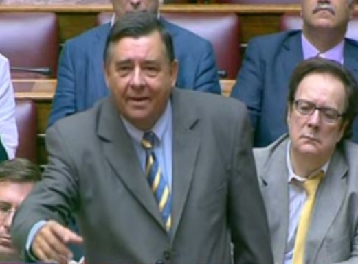 Γ.Καρατζαφέρης: Το ΛΑΟΣ αποχωρεί από τη φαρσοκωμωδία