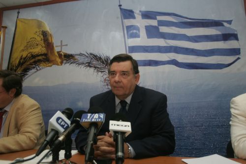 Επιλογές ήττας χαρακτήρισε τις κινήσεις Σαμαρά ο Γ.Καρατζαφέρης