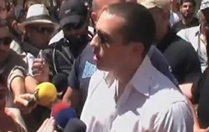 Μήνυσε τα θύματα της επίθεσής του ο Η.Κασιδιάρης