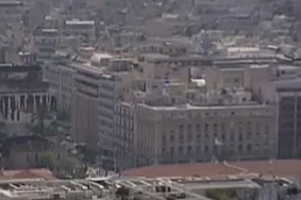 Κάνει πίσω η κυβέρνηση στην αύξηση της φορολόγησης των ενοικίων