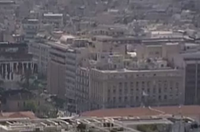 Κάνει πίσω η κυβέρνηση στην αύξηση της φορολόγησης των ενοικίων