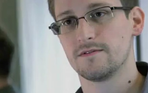 Ε.Σνόουντεν: Αποσύρει το αίτημα χορήγησης πολιτικού ασύλου στη Ρωσία