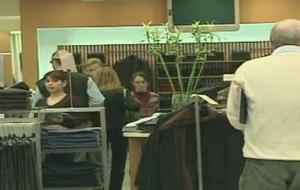 Εξι Κυριακές τον χρόνο θα είναι ανοιχτά τα καταστήματα