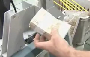 Δεσμεύεται ο ΣΥΡΙΖΑ για την επαναφορά του κατώτατου μισθού