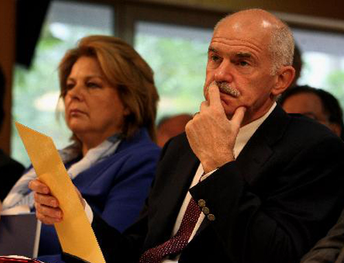 Βολές από τη Λούκα Κατσέλη κατά της συνταγής της τρόικας για τις εργασιακές σχέσεις