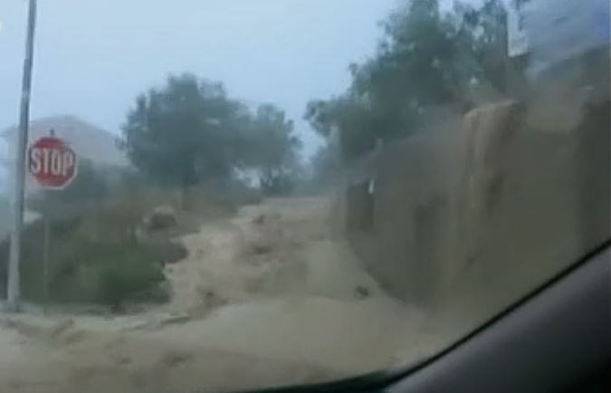 Εικόνες χάους λόγω κακοκαιρίας σε Κεφαλλονιά