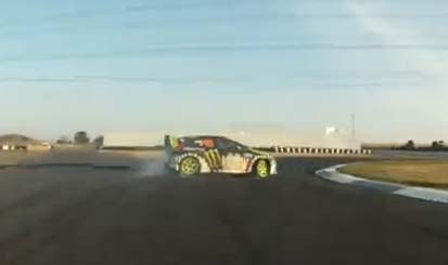 Ken Block: Ο γύρος του κόσμου με το… πλάι!