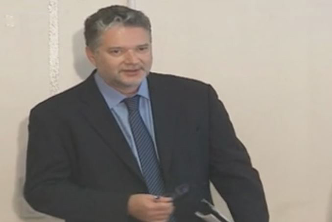 Τριβές στην κυβέρνηση για την απομάκρυνση Κικίλια