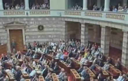 Διαπραγμάτευση μέχρι τέλους για τα εργασιακά μετά το «όχι» της ΔΗΜΑΡ