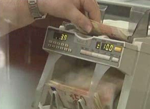 Επιμένουν τα σενάρια περί αναδιάρθρωσης χρέους