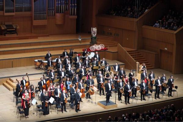 Εορταστικό γκαλά με την Κρατική Ορχήστρα Αθηνών