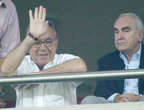 Ο Σωκράτης Κόκκαλης «ανοίγει τα χαρτιά του»