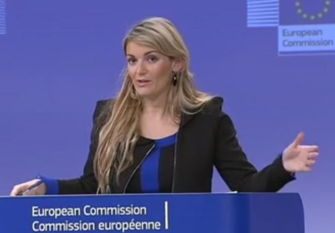 Κομισιόν: Δεν θα κάνουμε εικασίες για την επιστροφή της τρόικα