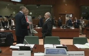 Κομισιόν: Χαλαρώνει την πολιτική λιτότητας λόγω… ανεργίας