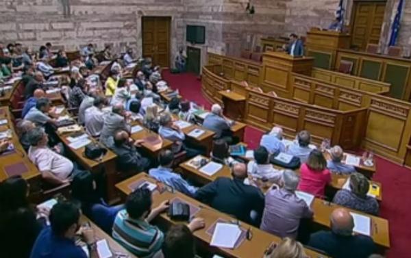 Συνεχίζονται οι αναταράξεις για τα περί χρηματισμού βουλευτών