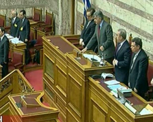 Σύσσωμη η πολιτική ηγεσία εξέφρασε τη θλίψη της για το χαμό των δύο αστυνομικών