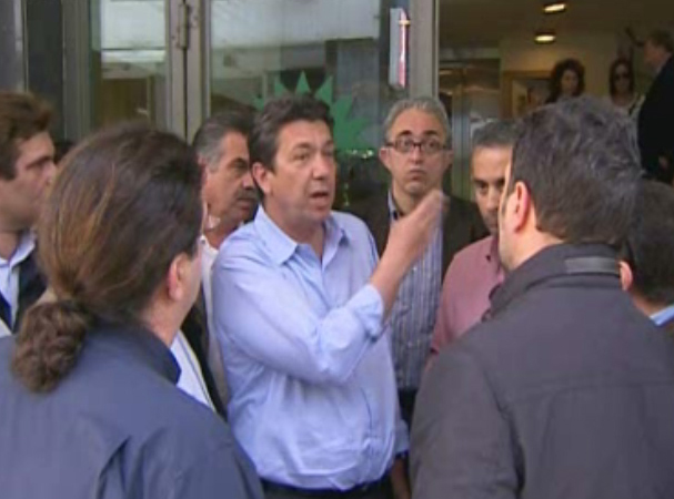 Τα κόμματα για την παραίτηση Παμπούκη