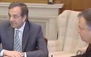 Τα κόμματα κατηγορούν την κυβέρνηση για τις αποφάσεις της