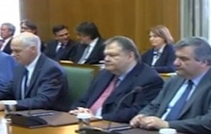 Οι αντιδράσεις κομμάτων για τον τρόπο που αντιμετωπίζεται η κρίση χρέους