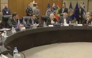 Στο «κόκκινο» τα κόμματα ενόψει εκλογών