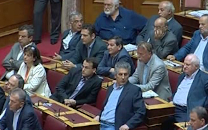 Οι αντιδράσεις των κομμάτων για το μεσοπρόθεσμο