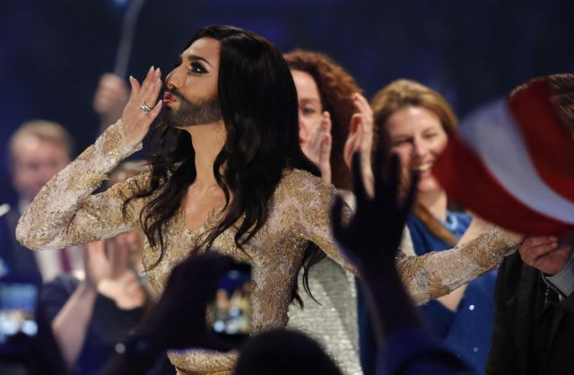 Το «Rise Up», οι ηπιότερες αποδοκιμασίες και η Κοντσίτα