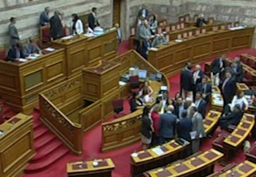 Έντονη αντιπαράθεση ΠΑΣΟΚ – ΣΥΡΙΖΑ για τις επιθέσεις κατά βουλευτών