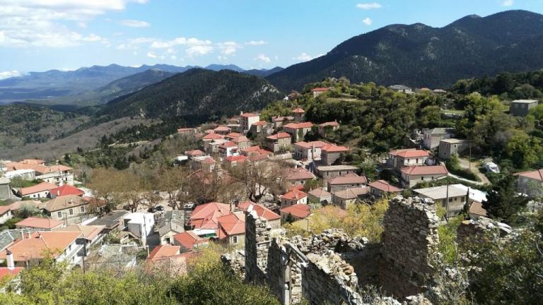 Κοσμάς: Το μπαλκόνι της Κυνουρίας