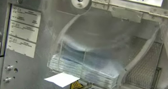 Υπέρ της επιμήκυνσης του ελληνικού χρέους ο Άνχελ Γκουρία του ΟΟΣΑ