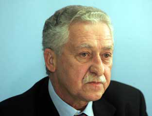 Σε τεντωμένο σχοινί