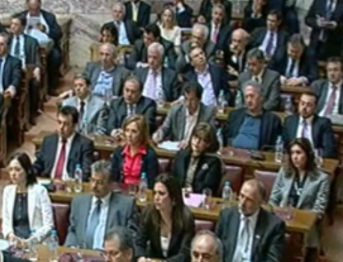 Συζητείται η πρόταση να δοθεί πρόσθετη γονική άδεια στις γυναίκες με ανήλικα παιδιά