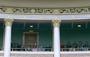 Ψηφίστηκε στη Βουλή το «κούρεμα» των ελληνικών ομολόγων