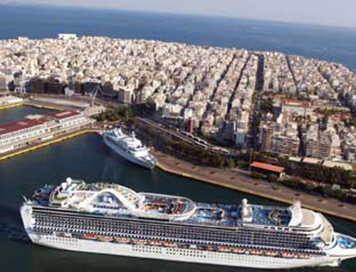 Στο Ναύπλιο και τη Μύκονο κατέπλευσαν κρουαζιερόπλοια λόγω απεργίας