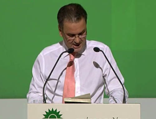 Όσοι χωρίζουν το ΠΑΣΟΚ σε αριστερούς και δεξιούς θα μείνουν στο περιθώριο, δήλωσε ο Σ.Ξυνίδης