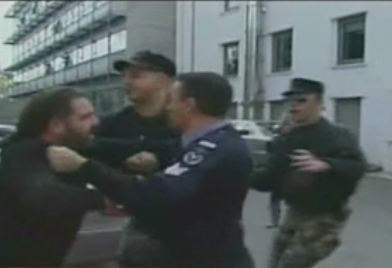 Επεισόδια έξω από την Κυπριακή Βουλή μεταξύ αστυνομικών και πολυτέκνων