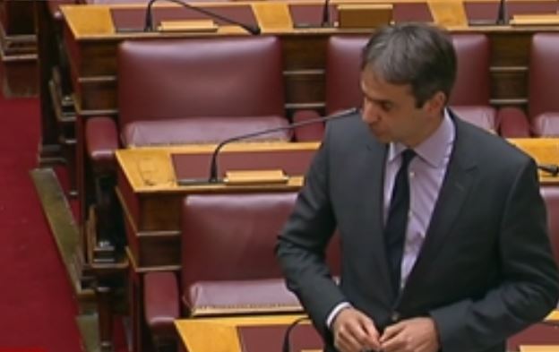 Μετωπική σύγκρουση Κωνσταντοπούλου-Μητσοτάκη στη Βουλή