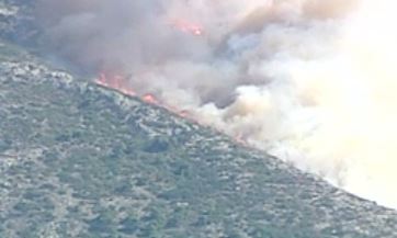 Χωρίς ηλεκτρικό ρεύμα και νερό τα Κύθηρα λόγω της μεγάλης φωτιάς στη Νεάπολη