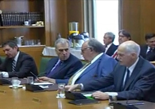 Δημοψήφισμα αποφάσισε το Υπουργικό