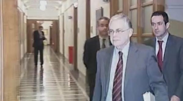 Στην εφαρμογή του προγράμματος προσαρμογής στρέφεται η κυβέρνηση