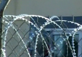 Τη δημιουργία φράχτη για την αποτροπή εισόδου μεταναστών σχεδιάζει η κυβέρνηση