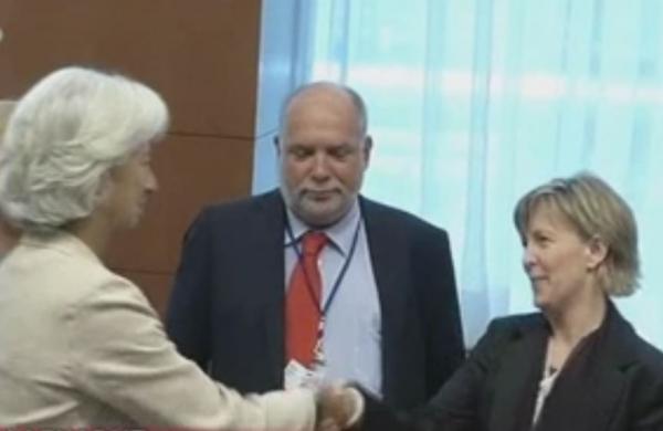 Συνέχιση των αλλαγών στο δημόσιο τομέα ζητά η Κριστίν Λαγκάρντ