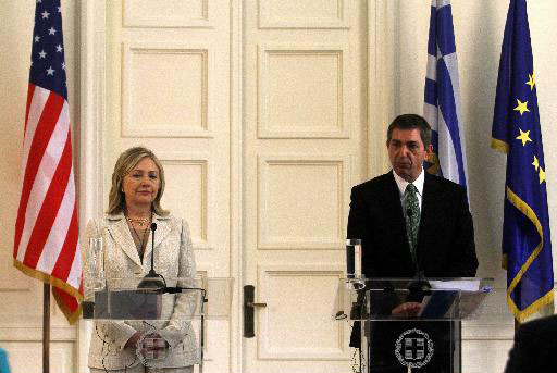 Θερμή συμπαράσταση από τις ΗΠΑ – Ικανοποιήση στην κυβέρνηση