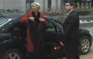 «Διχασμένοι» ΔΝΤ-Βερολίνο για την επιμήκυνση του χρέους μας