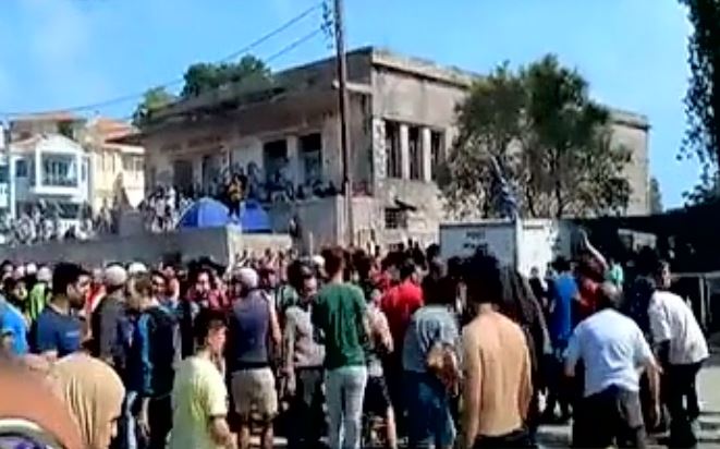 Ένταση και πάλι στο λιμάνι της Μυτιλήνης μεταξύ μεταναστών