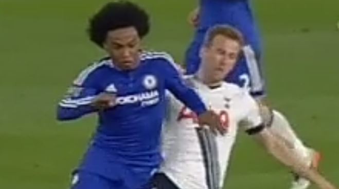 «Γκέλα» η Τότεναμ, πρωταθλήτρια Αγγλίας η Λέστερ